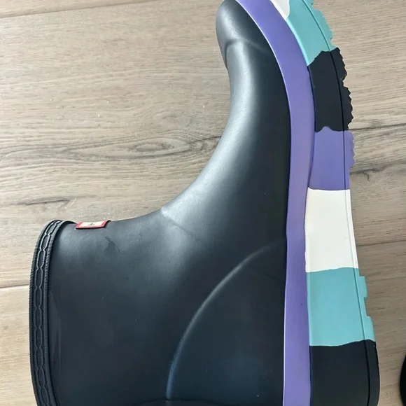 HUNTER Original Play Rain Short Boot Size 9 Black Striped Sole Ankle Wellies - Picture 5 of 7